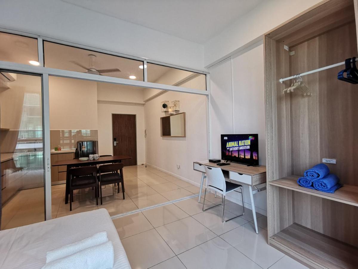 Chubbcaytion 2Br 1Bath Sutera Avenue Kota Kinabalu Bagian luar foto