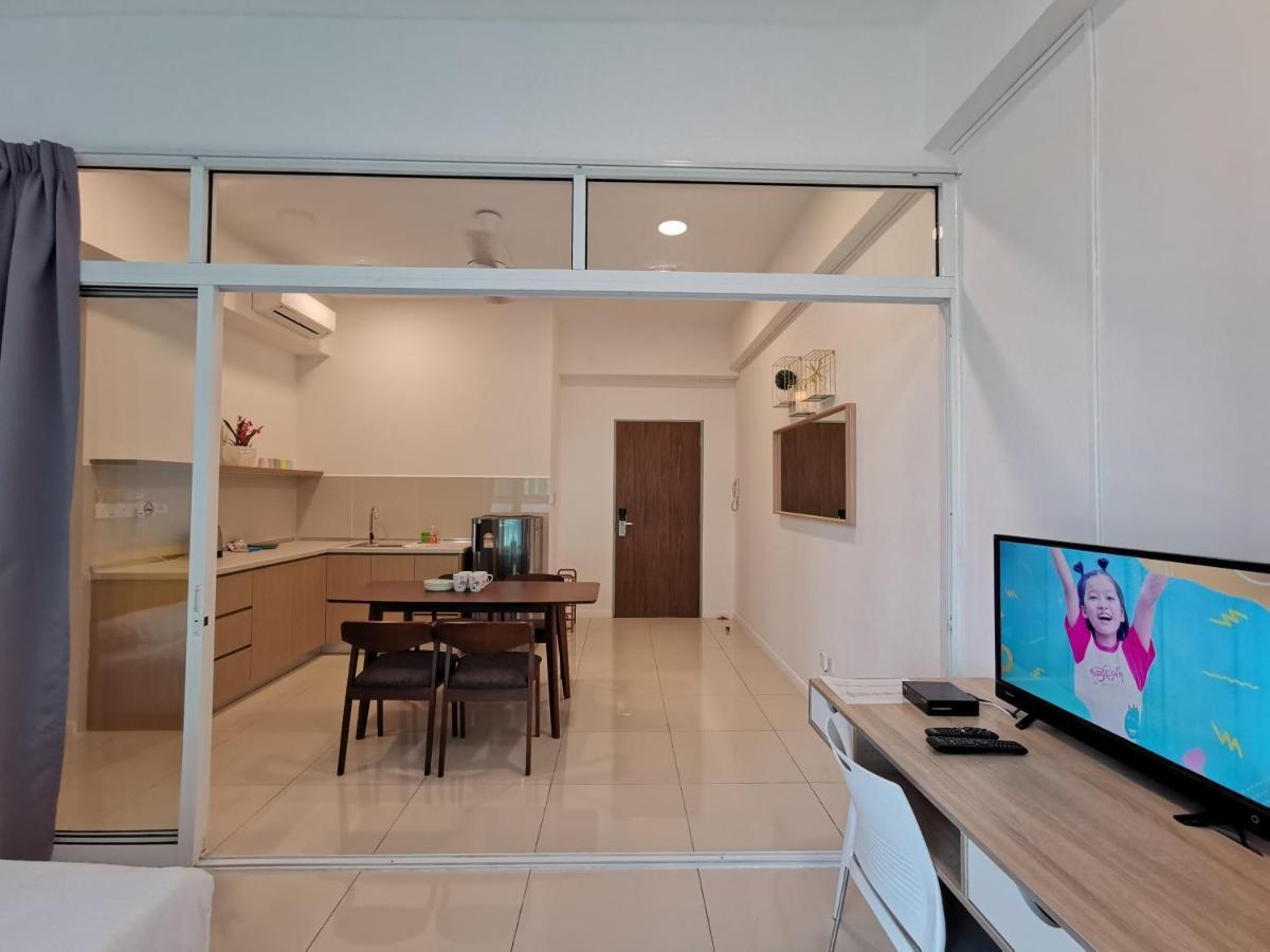 Chubbcaytion 2Br 1Bath Sutera Avenue Kota Kinabalu Bagian luar foto