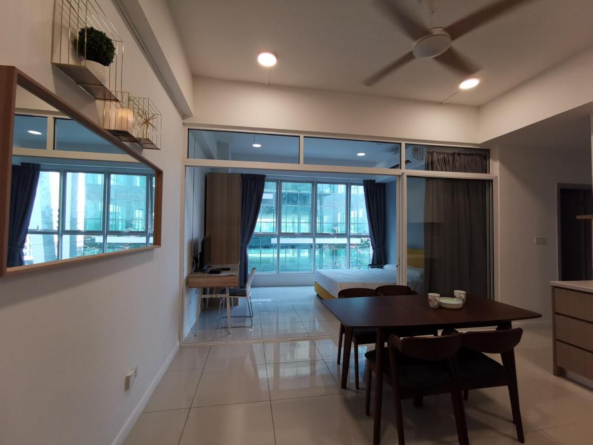 Chubbcaytion 2Br 1Bath Sutera Avenue Kota Kinabalu Bagian luar foto